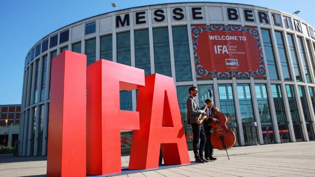 IFA “global reboot” in full-size exhibition